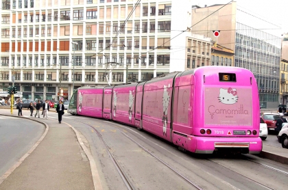 metro hello kitty