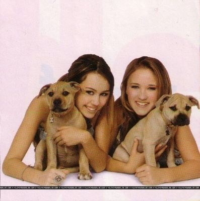 Miley Cyrus et Emily Osment