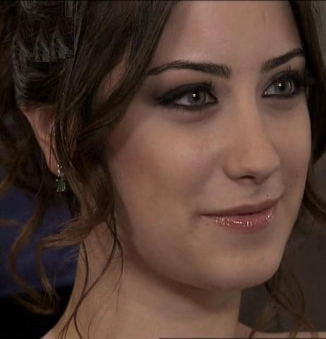 hazal kaya