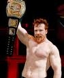 Voici un nouveau catcheur il s'appelle Sheamus 