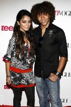  vanessa hudgens et corbin bleu