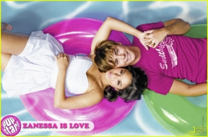 zanessa is love