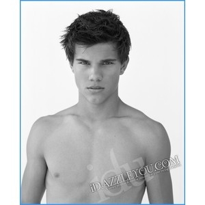 Taylor Lautner