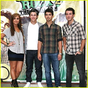 demi lovato et les jonas 